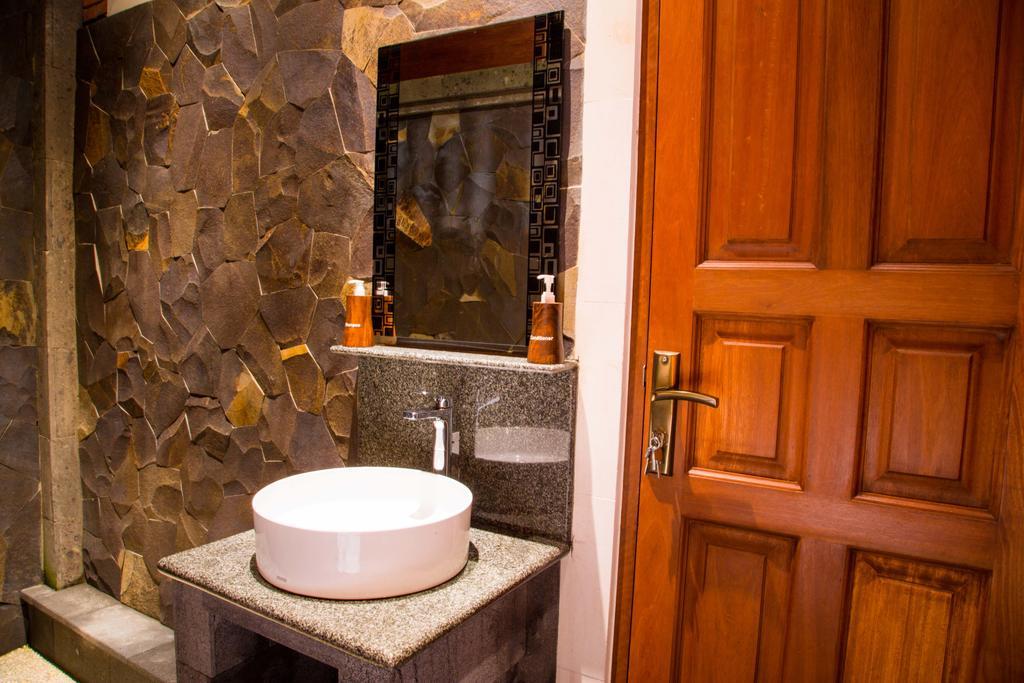 Ari La Homestay Ubud  Exterior photo